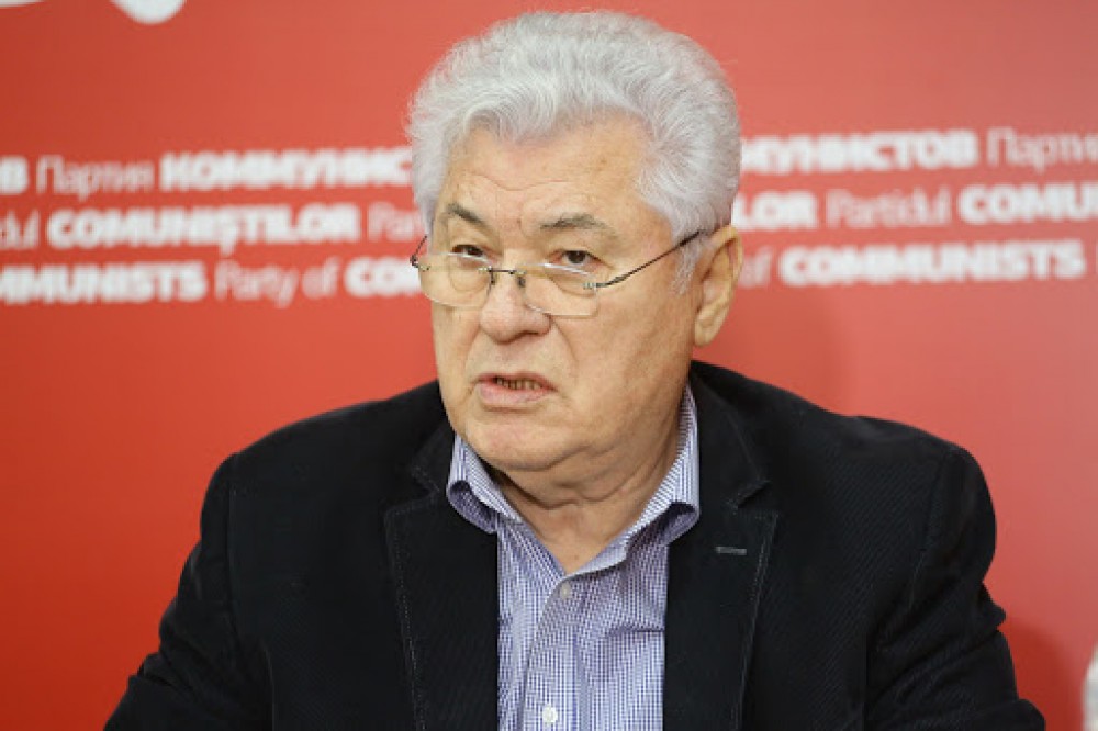 Vladimir Voronin se gândește să renunțe la mandatul de deputat